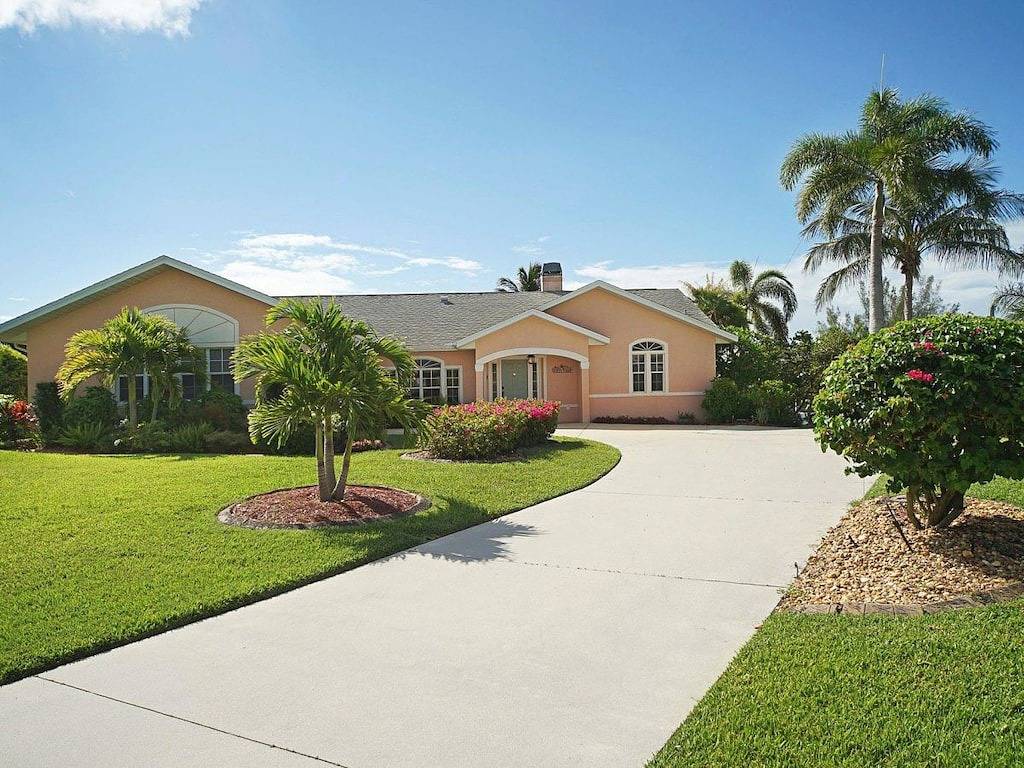 Ccvs - Villa Blue Lagoon in Cape Coral, Southwest Florida