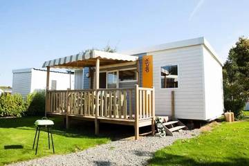 Camping pour 6 personnes, avec piscine et terrasse à Lannion