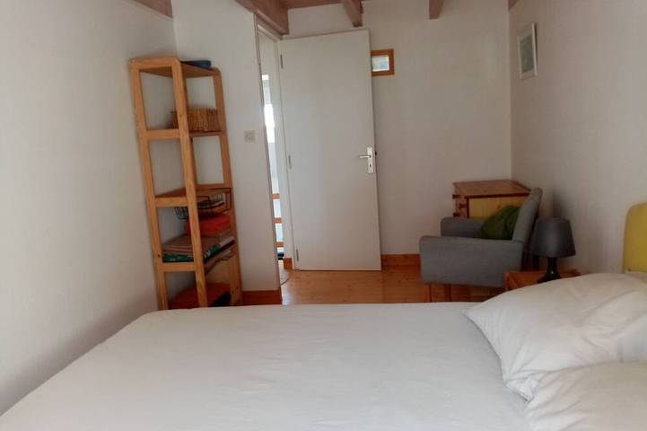 Location de vacances pour 4 personnes, avec jardin et terrasse à Plounévez-Lochrist - 3