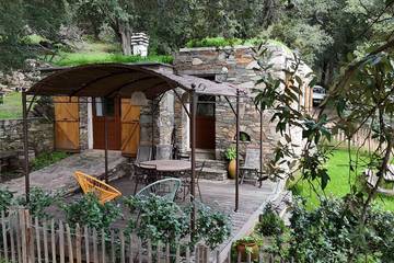 Gîte pour 4 personnes, avec jardin et terrasse à Brando