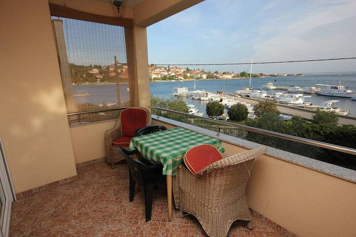 Holiday apartment for 2 people, with terrace, with pets - 1