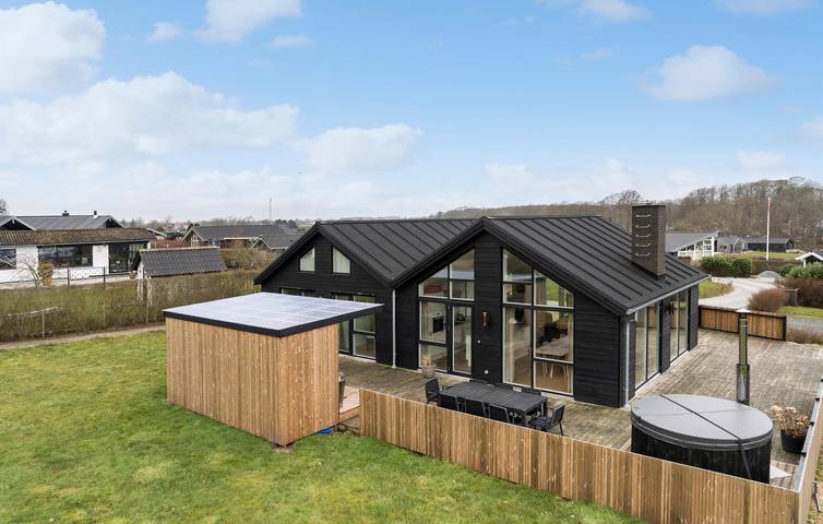 Ferienhaus für 8 Personen, mit Garten und Terrasse in Kelstrup Strand - 2