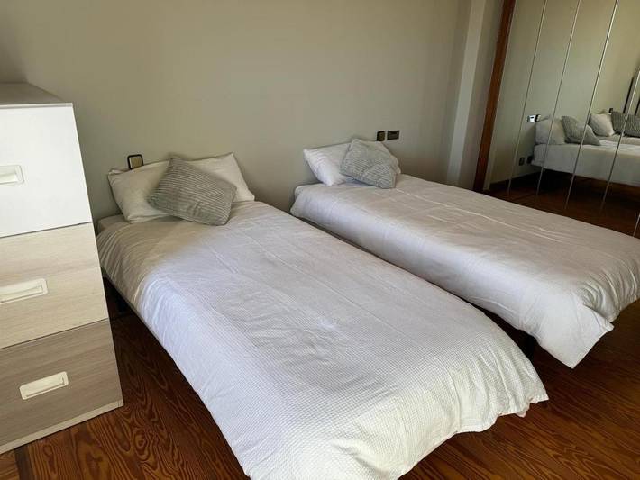 Casa rural para 8 personas, con Balcón y Jacuzzi además de Terraza y Jardín en La Rioja - 3