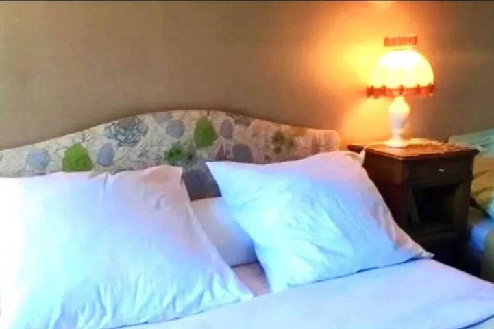 Location de vacances pour 7 personnes, avec jardin à Bugeat - 3