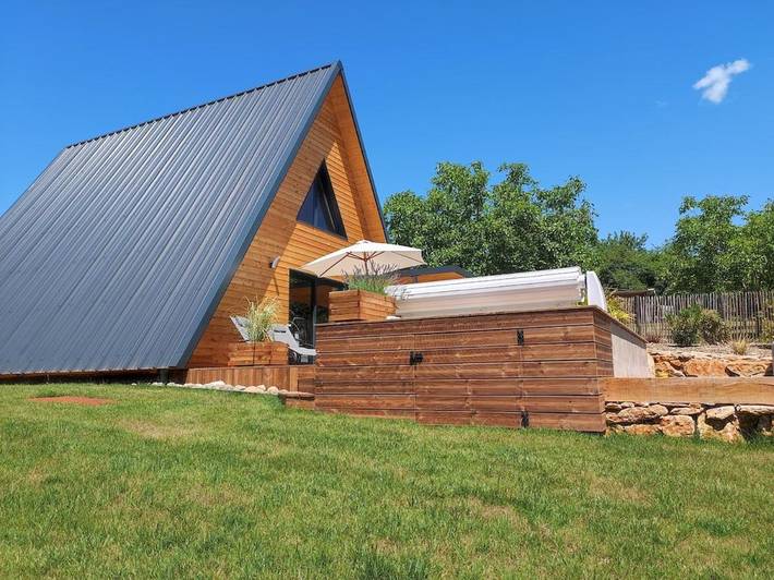 Gîte pour 4 personnes, avec piscine ainsi que jacuzzi et jardin à Savignac-les-Églises - 4