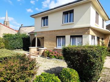 Gîte pour 6 personnes, avec jardin à Mouzon