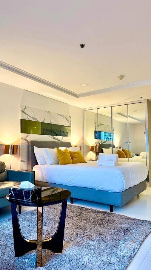 Appartement de vacances pour 2 personnes, avec sauna et piscine ainsi que jardin et vue à Bangkok