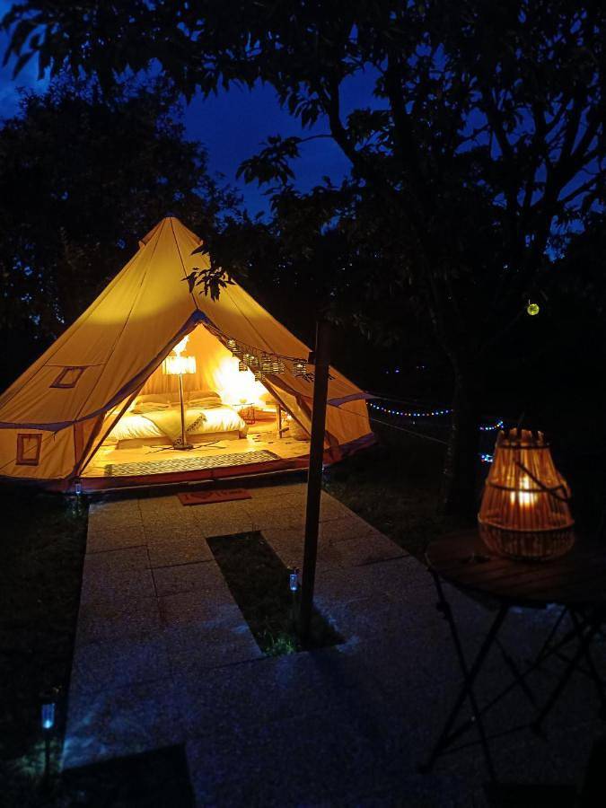 Tente pour 2 personnes, avec Terrasse et Jardin