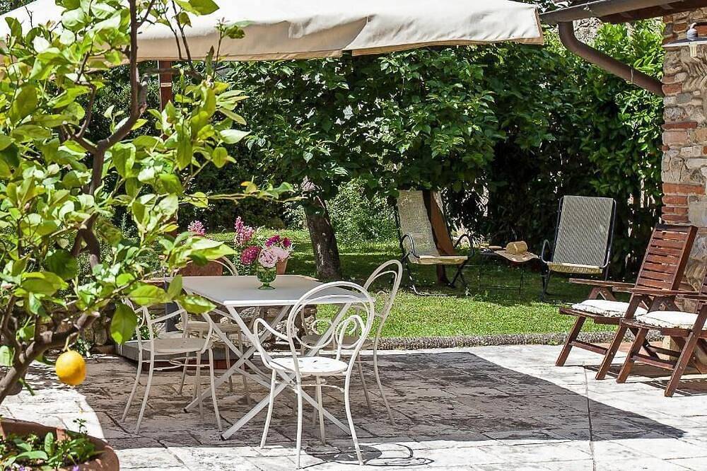 Apartamento entero, Históricas Toscana Villa Apartamentos con piscina compartida in Sesto Fiorentino, Provincia de Firenze