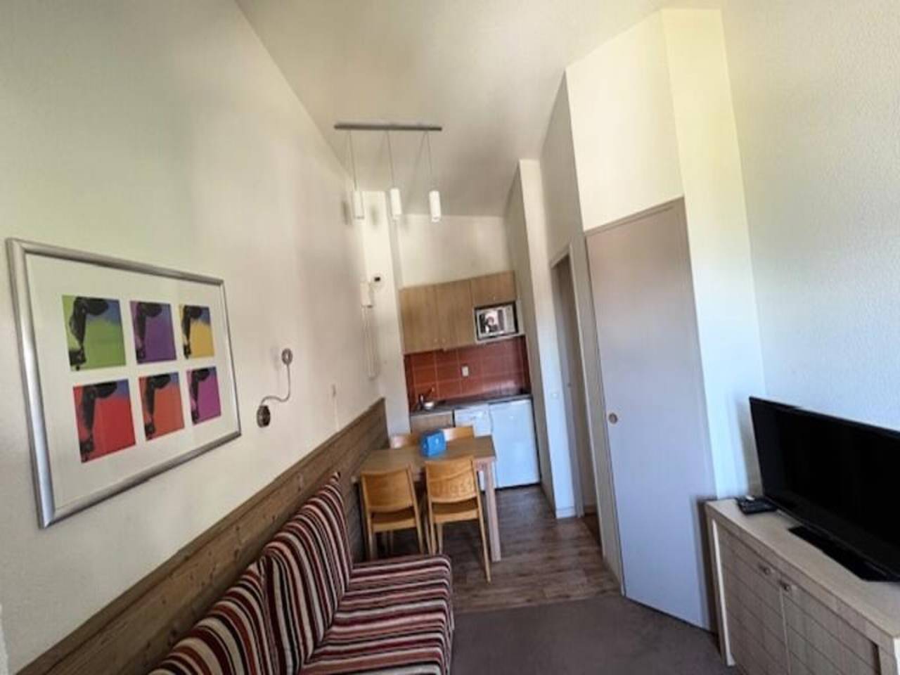 Apartamento entero, Apartamento en La Tania cerca de las pistas de esquí in La Tania, La Perrière