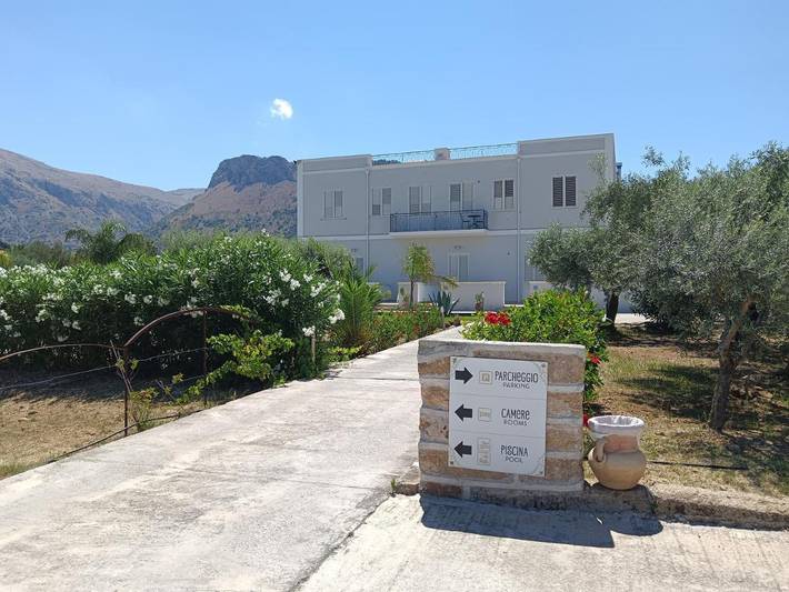 Ferienwohnung für 2 Personen, mit Whirlpool und Garten sowie Pool in Terrasini - 3