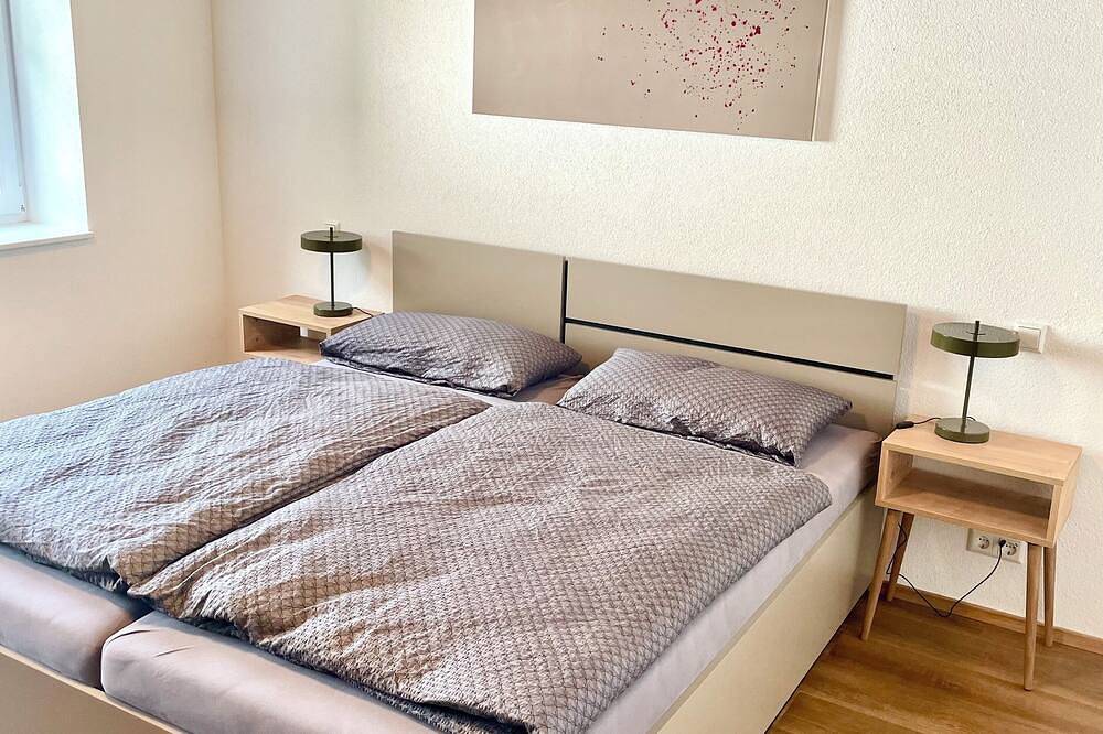 Ganze Wohnung, Stilvolle neue Ferienwohnung (Fides) in Lörrach, Südschwarzwald