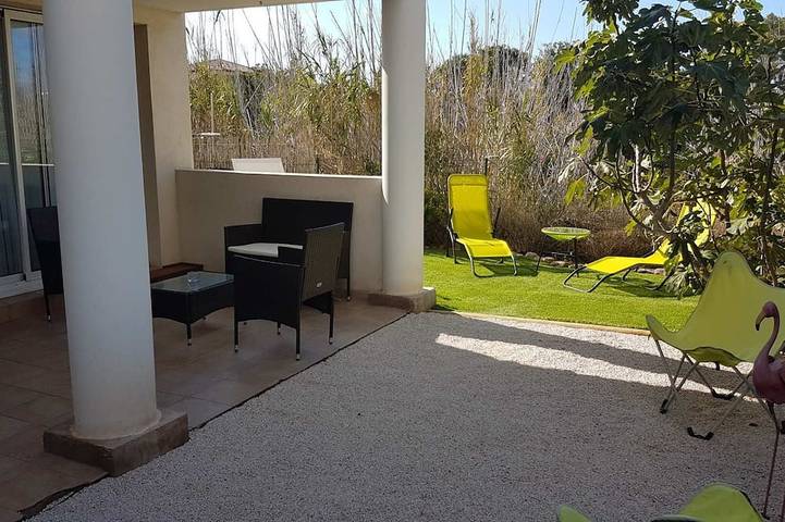 Gîte pour 6 personnes, avec jardin et terrasse dans La Bergerie