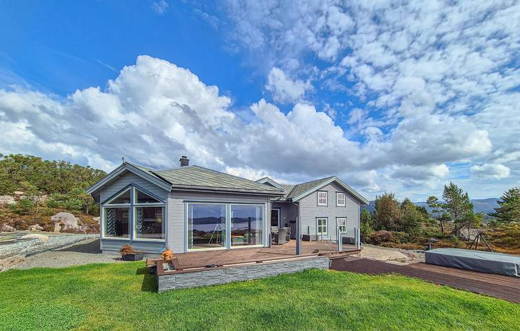 Ferienhaus für 12 Personen, mit Garten und Terrasse in Fitjar - 2