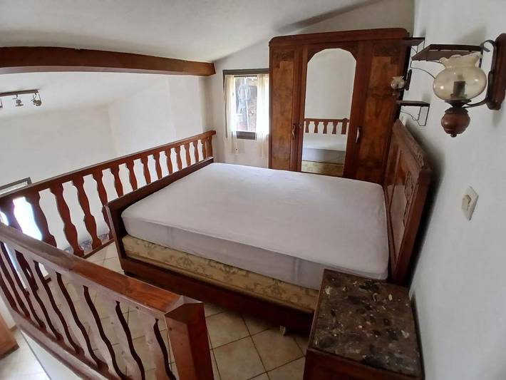 Location de vacances pour 2 personnes, animaux acceptés à La Mure-Argens