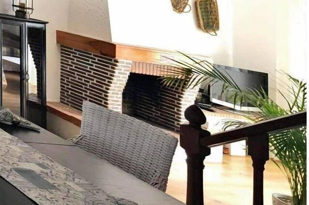 Philip's Beach House in Baleal, Leiria District