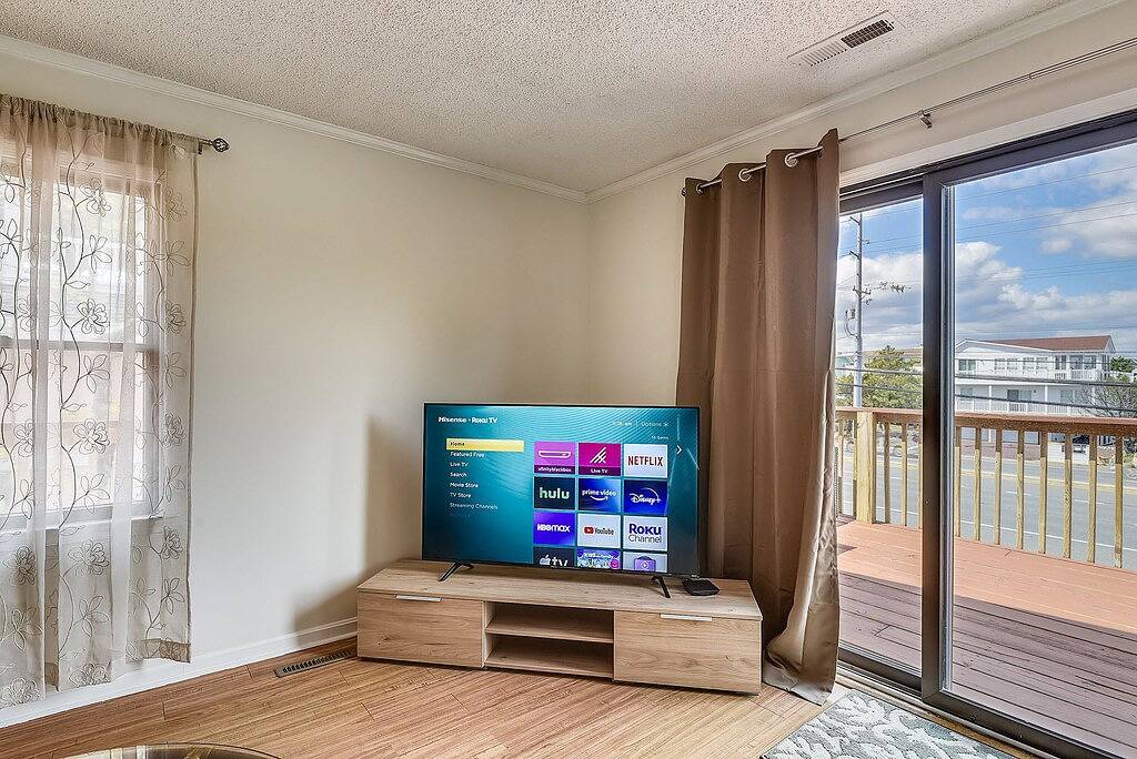 Ocean block- Walk to beach- Game room/Tiki Bar in Fenwick Island, Sussex County (Delaware)