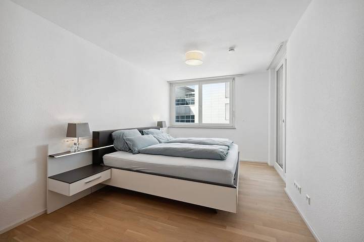 Ganze Wohnung, Design 3-Zimmer-Wohnung. Bauhaus I Balkon I Zentrum Bb I Familie & Haustiere in Böblingen, Landkreis Böblingen