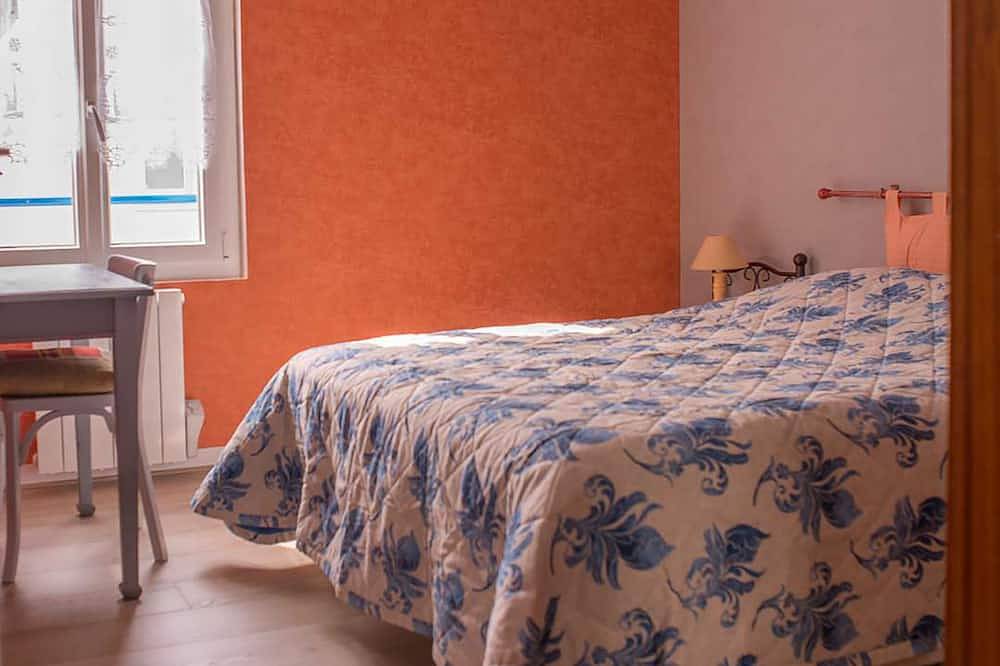 Appartement entier, Appartement coquet, mer à 2 mn. A partir de 350€ la semaine in Loctudy, Côte de Cornouaille