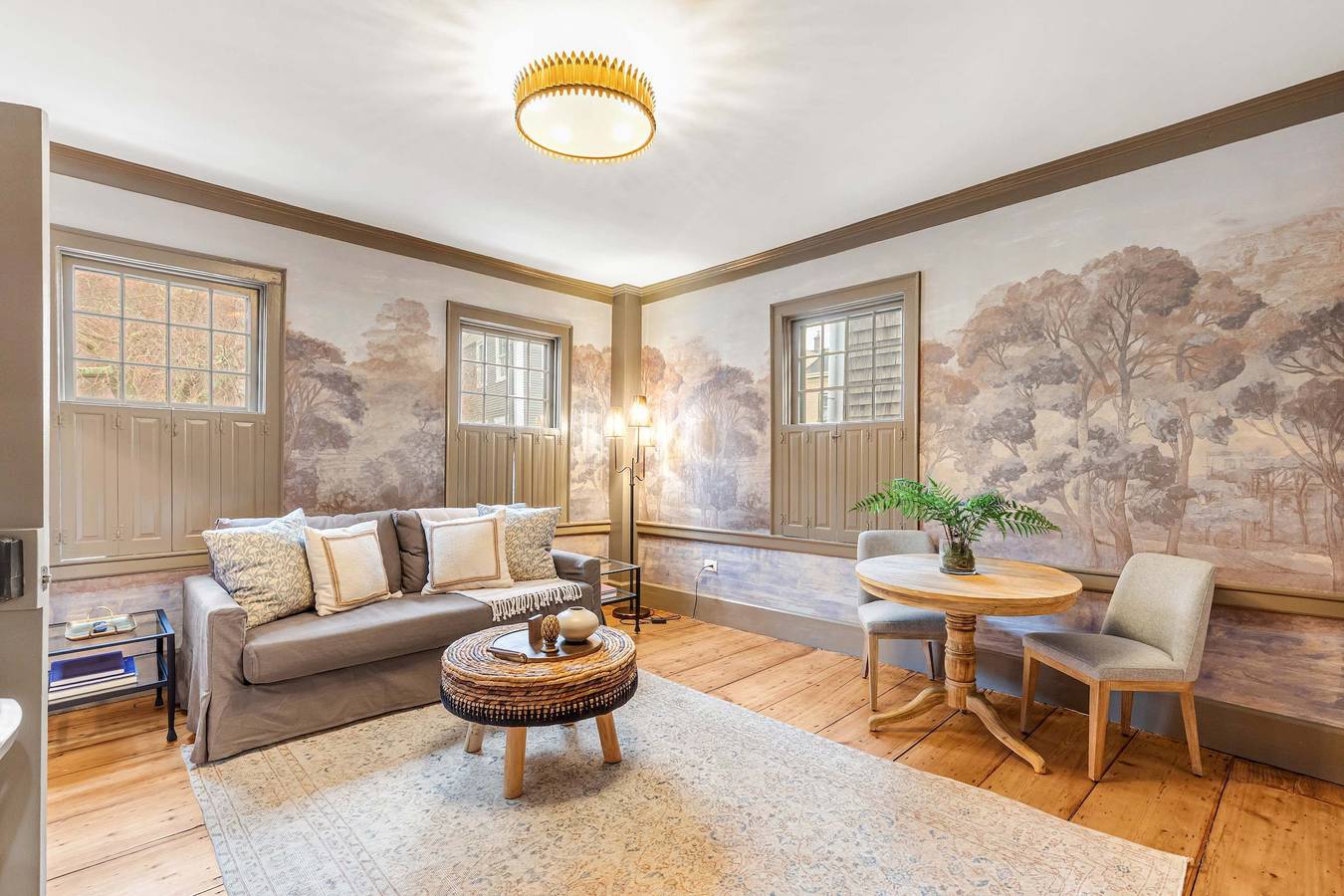 The Royce on Spring - High-End Family Getaway in Newport in Newport, Newport County