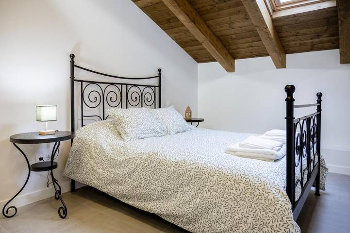 Casa de vacaciones para 9 personas, con jardín además de vistas y piscina en Provincia de Guadalajara - 4