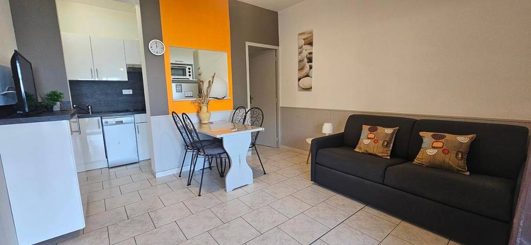 Gîte pour 2 personnes, avec jardin ainsi que piscine et vue à Farinole - 4