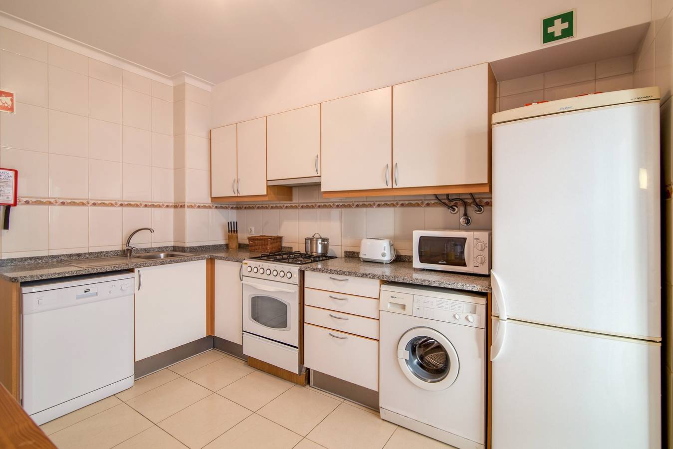 Vakantie Appartement 'Da Praia' direct aan het strand met Wi-Fi & Air Conditioning, foto 8