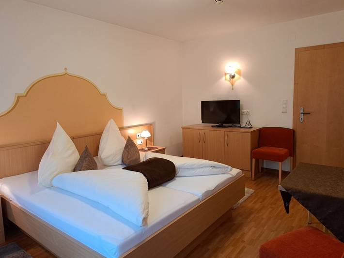 Ferienwohnung für 2 Personen, mit Terrasse und Garten im Zillertal - 3