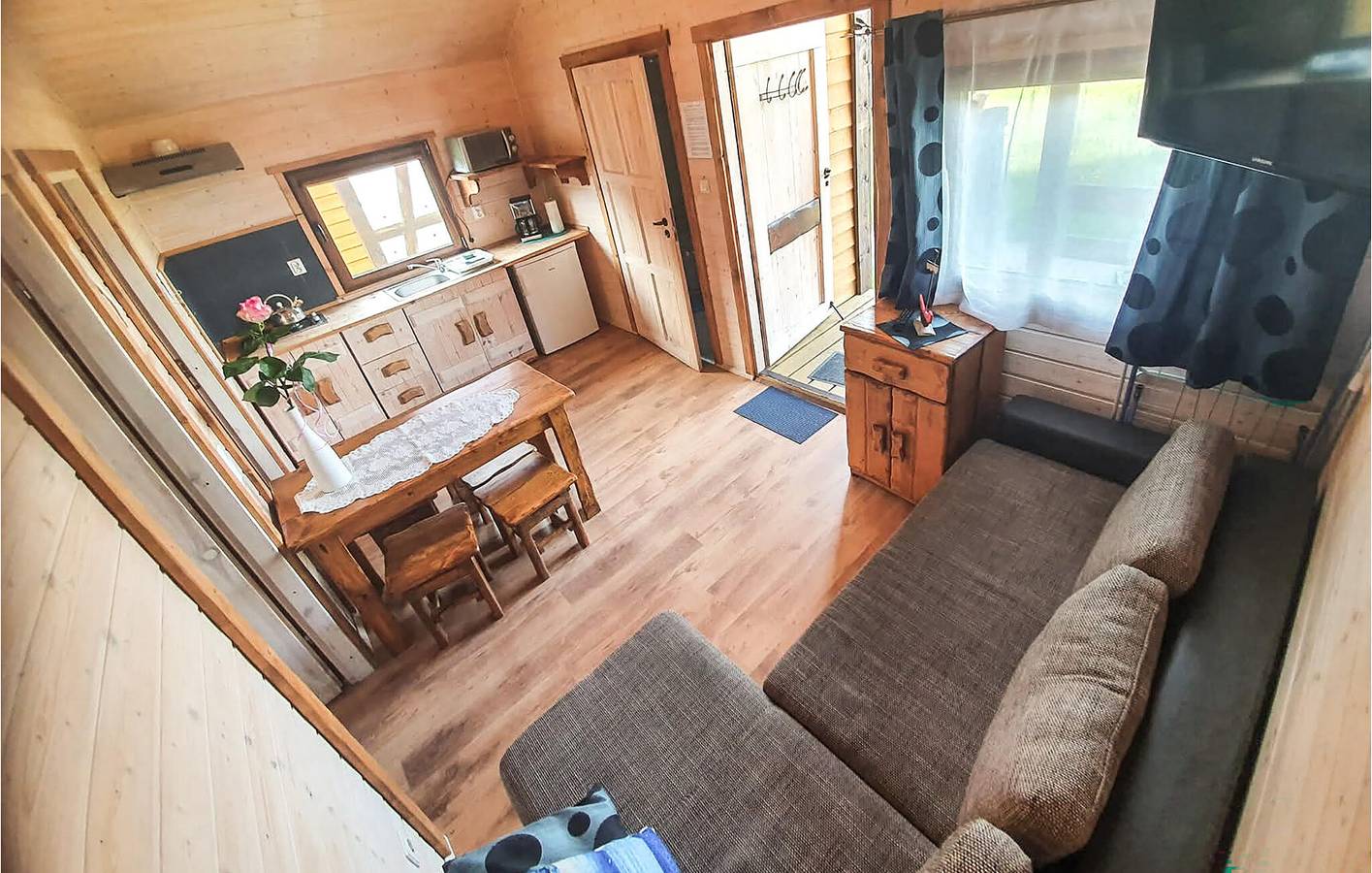 Ferienhaus für 4 Personen mit Sauna in Jarosławiec, Powiat Sławieński