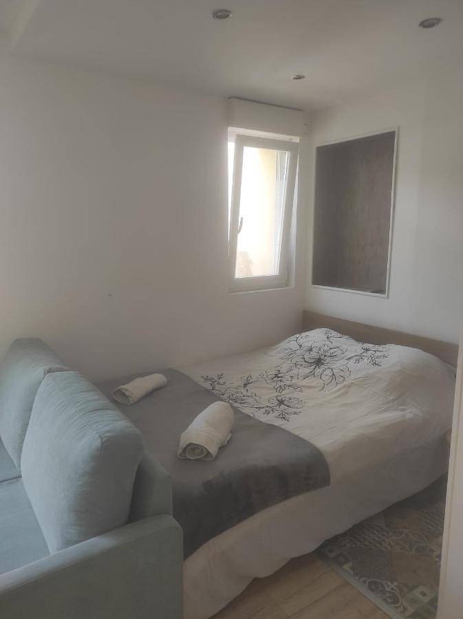 Gîte pour 2 personnes, avec terrasse à Saint-Lô - 4