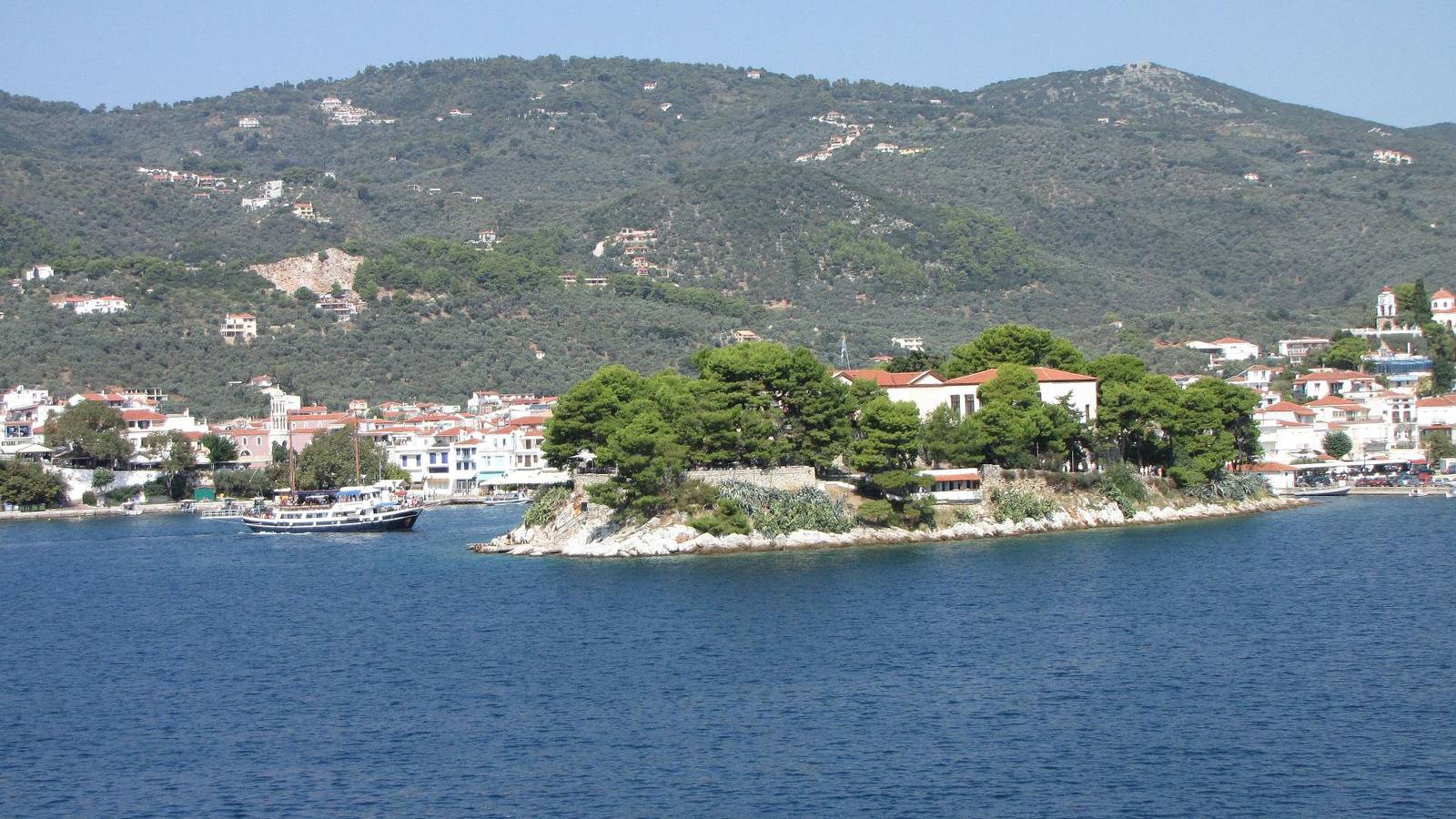 Entire holiday apartment, Skiathos Holiday cottage in Sporades