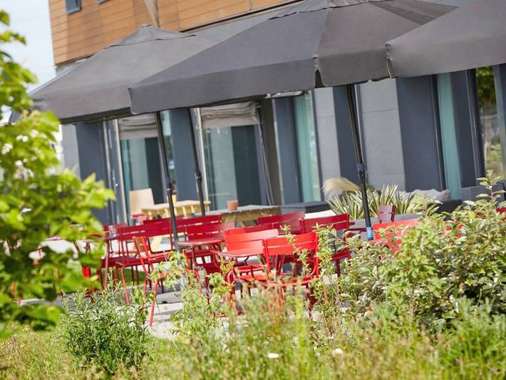 Hôtel pour 2 personnes, avec jardin et vue, animaux acceptés à Jonage - 3