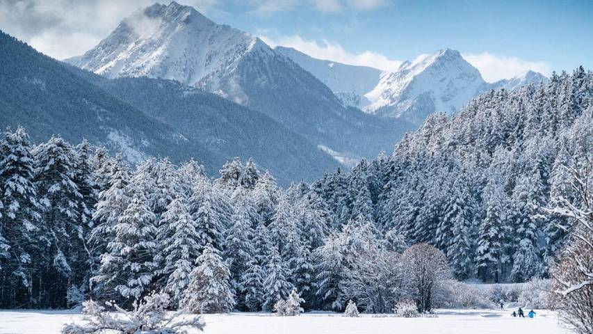 Chalet pour 6 personnes, avec Terrasse et Vue à Chambon-sur-Lac