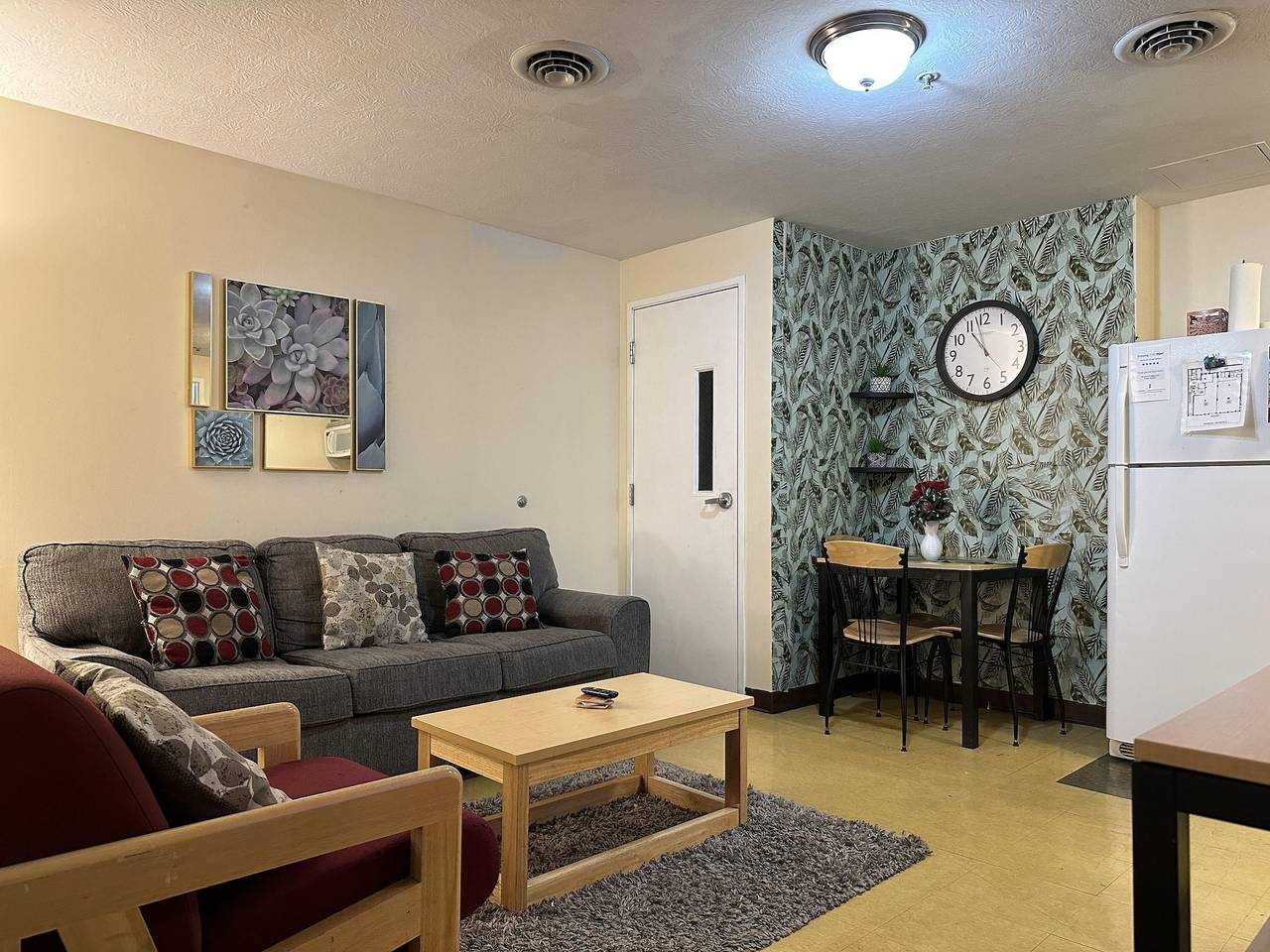 Vacation Rental for 5 Guests in Pittsburgh, Pennsylvania