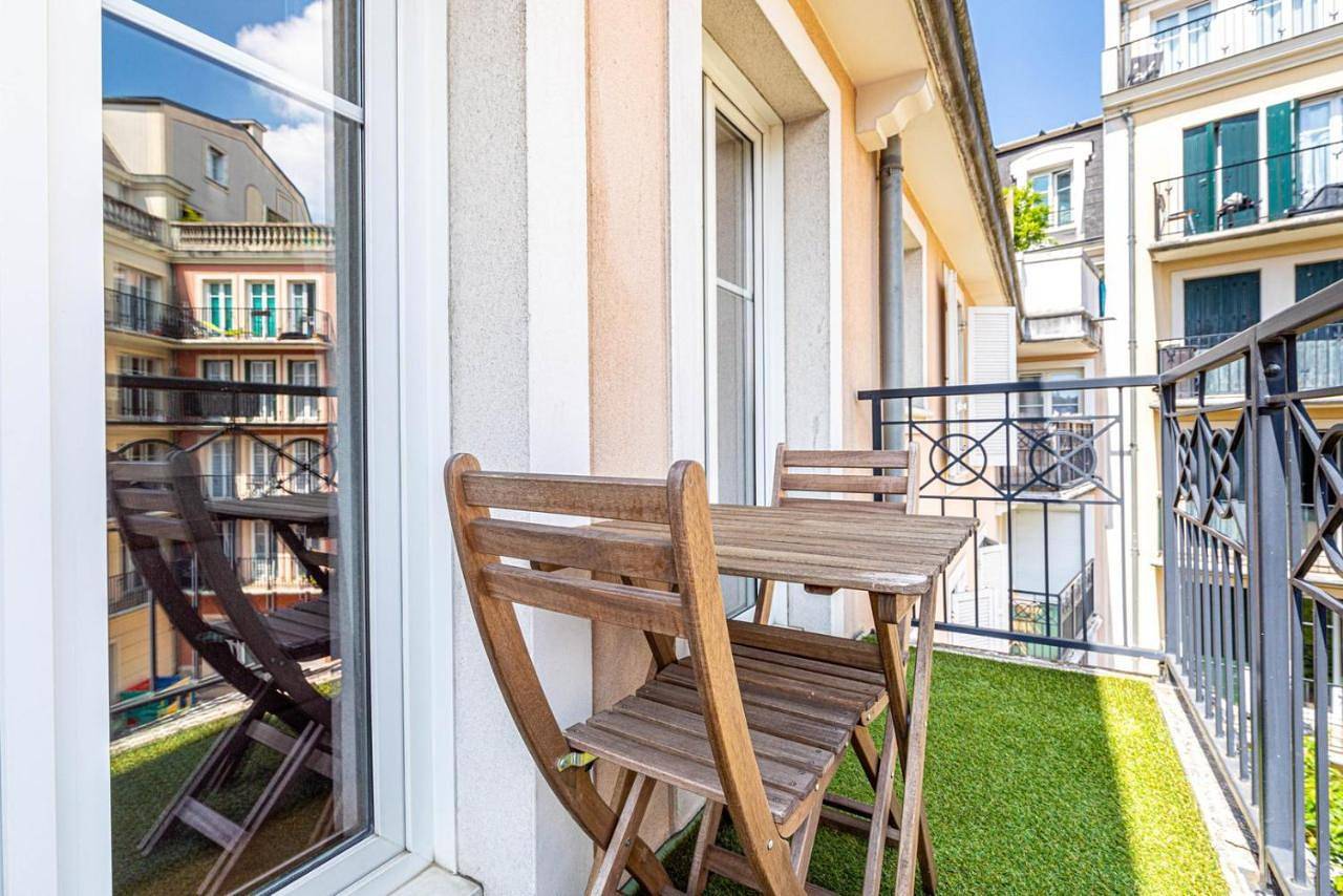 Appartement entier, Two-Bedroom Apartment in Les Pavillons-sous-Bois, Seine-Saint-Denis