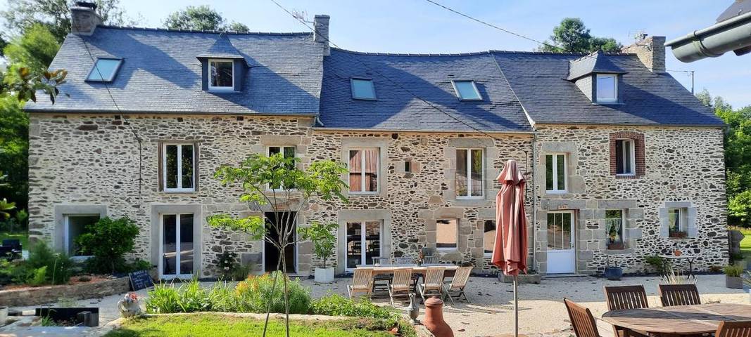 Chambre d’hôte pour 4 personnes, avec jardin ainsi que terrasse et vue