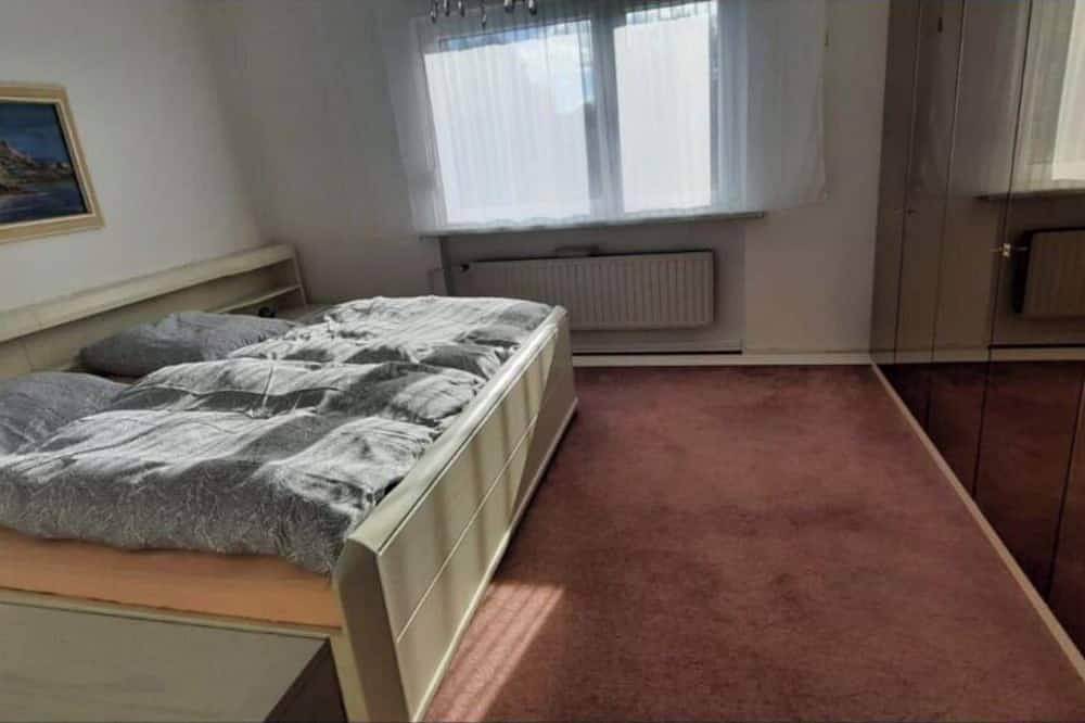 Ganze Wohnung, Gemütliche Ferienwohnung mit Balkon und Terrasse in Knüllwald, Schwalm-Eder-Kreis