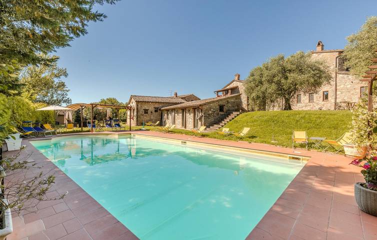 Appartamento intero, Appartamento a bordo piscina con parcheggio e vista sul fiume in Todi, Perugia e dintorni