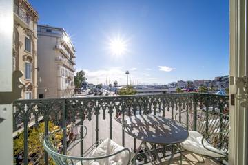 Gîte pour 4 personnes, avec balcon dans Office de Tourisme de Cannes
