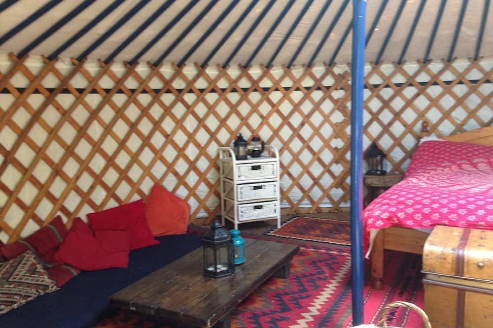 Mongolian yurt in idyllic and totally private setting on Dartmoor in Widecombe in the Moor, Dartmoor