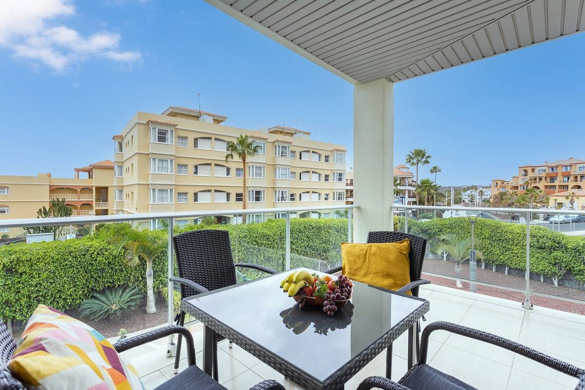 Entire apartment, Home2Book Abime Sunny Apartment Golf del Sur, Pool in Las Adelfas, San Miguel de Abona