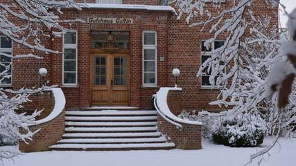 Ferienhaus für 24 Personen, mit Terrasse und Garten sowie Sauna in Mecklenburgische Schweiz