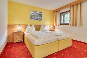 Hütte für 8 Personen in Fügen, Ski-Optimal Hochzillertal, Bild 3