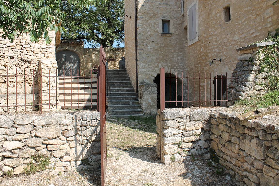 Le Poulet in Ménerbes, Parc naturel régional du Luberon