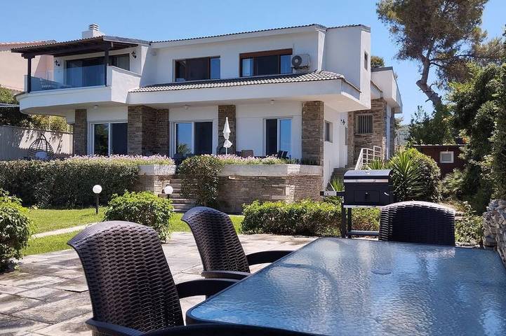 Ferienhaus für 12 Personen, mit Balkon und Garten