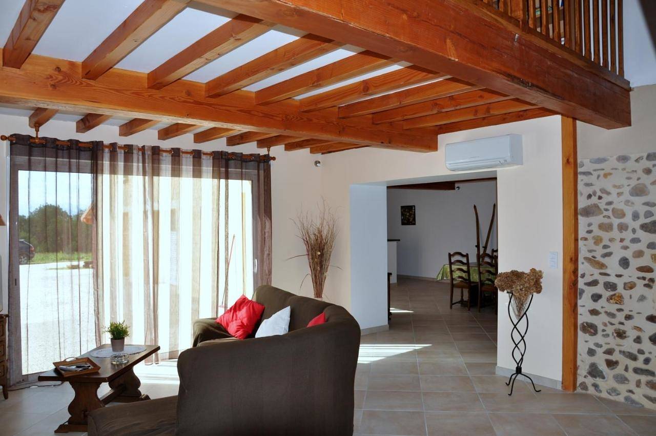Six-Bedroom House in Villeneuve-Lécussan, Haute-Garonne