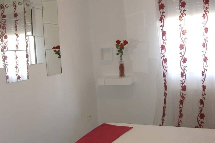 Gîte pour 7 personnes, avec terrasse à Saragosse - 4