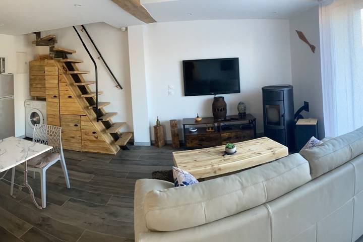 Casa de vacaciones para 2 personas con terraza in Laroque, Región de Langon