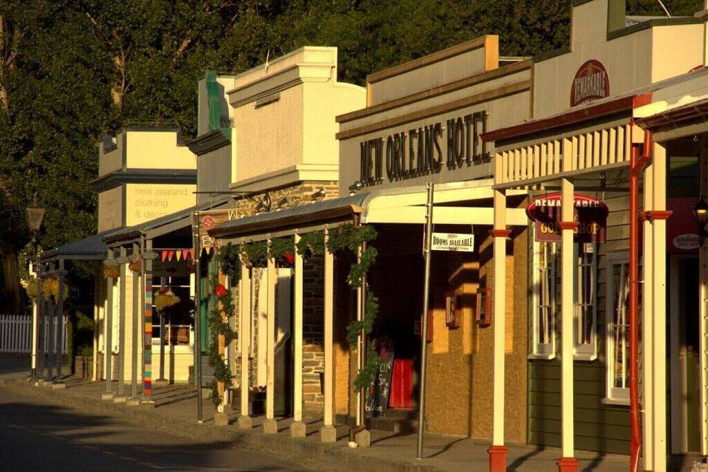 Es ist alles hier. Sunny Einheit, in der Nähe der Stadt. Wifi. in Arrowtown, Otago