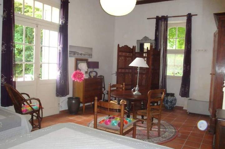 Location de vacances pour 2 personnes, avec jardin à Saint-Aubin-de-Branne - 3